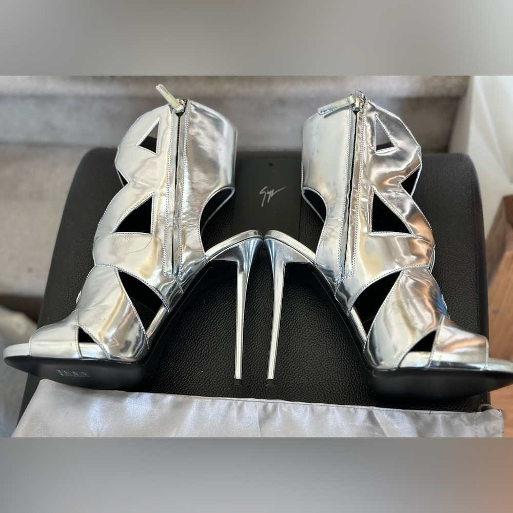 NEW Womens Silver Giuseppe Zanotti Spike Heel - Picture 9 of 14